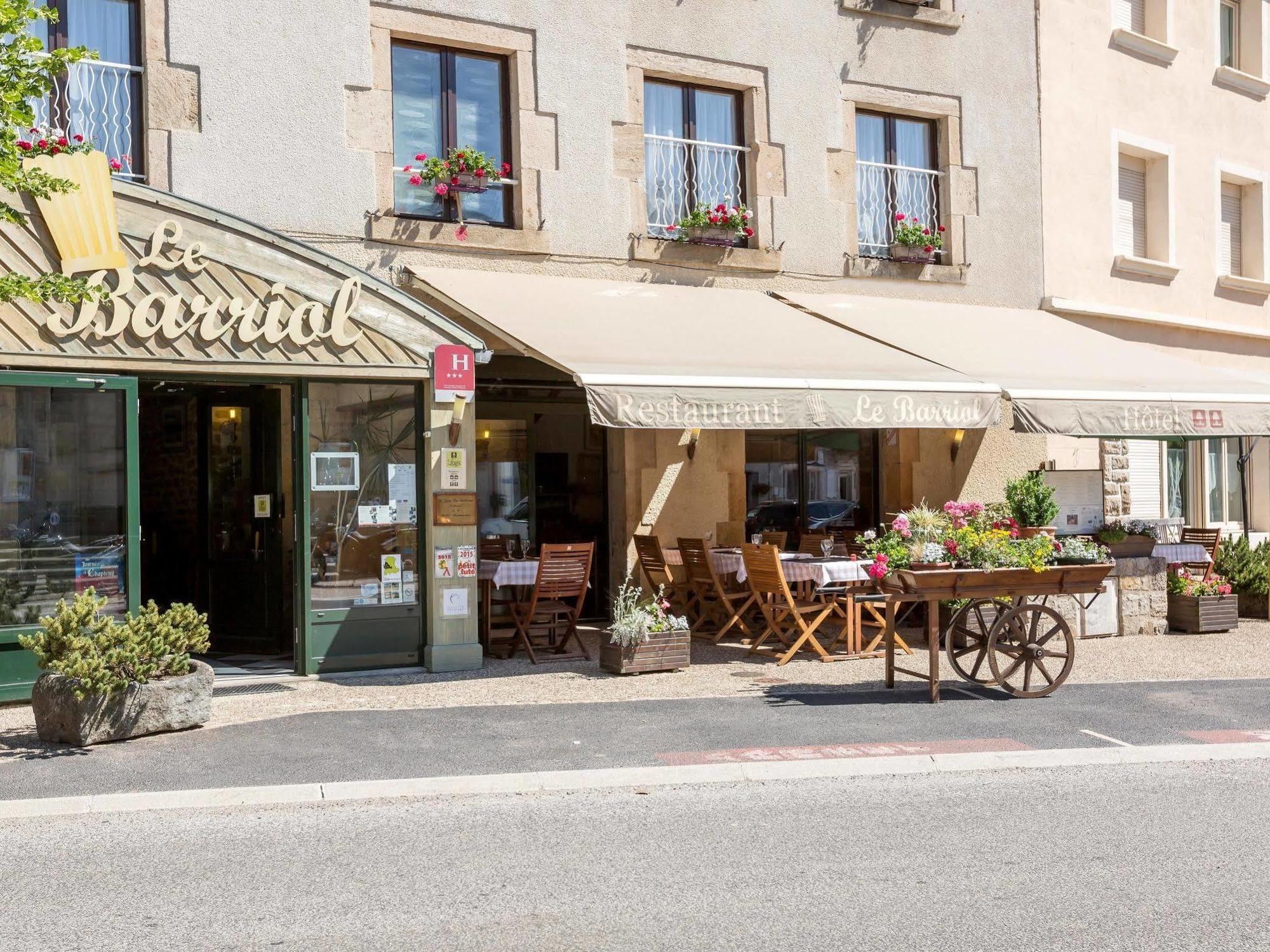 ホテル Le Barriol Saint-Julien-Chapteuil エクステリア 写真